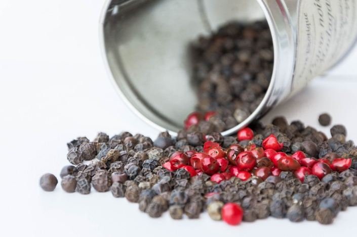 black pepper and pink pepper