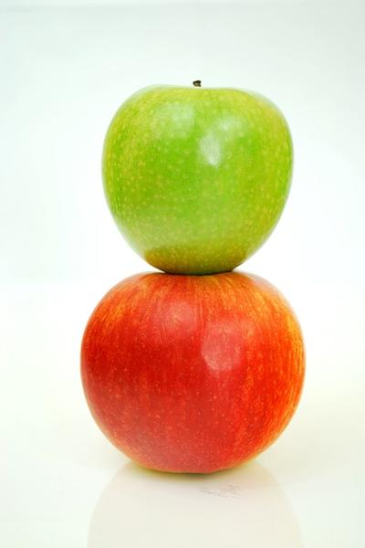 Green apple red apple difference