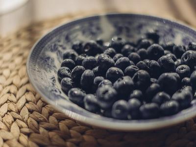 acai berry in plate