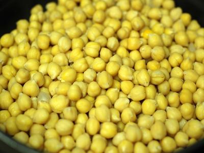 yellow chickpeas