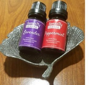 essential oils lavender and peppermint