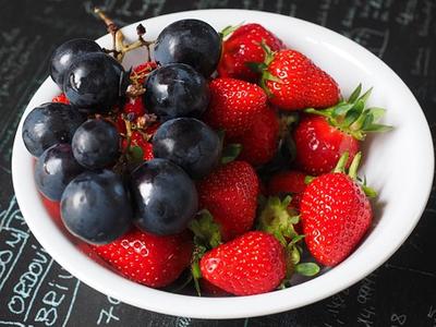 grapes and strawberries