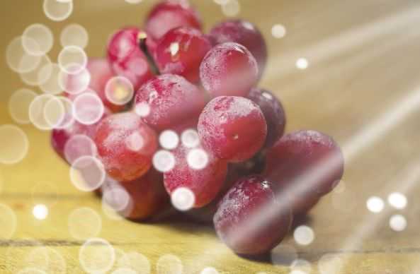 Red grapes