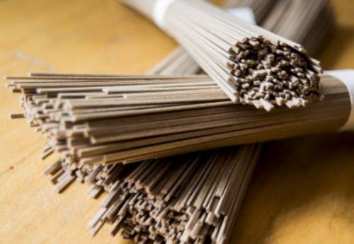 Buckwheat noodles for cooking